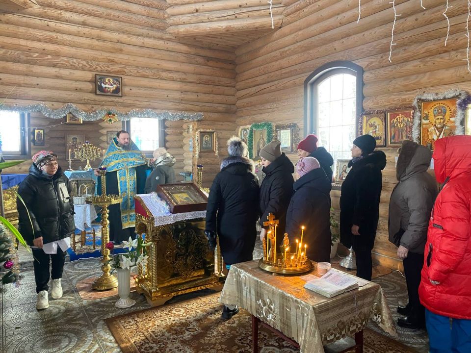 В храме в честь иконы Божией Матери Взыскание погибших, который находится на территории луганской городской многопрофильной больницы №7, прошла панихида в память о погибших во время техногенной катастрофы 18 января 2010 года В храме в честь иконы Божией Матери Взыскание погибших, который находится на территории луганской городской многопрофильной больницы №7, прошла панихида в память о погибших во время техногенной катастрофы 18 января 2010 года