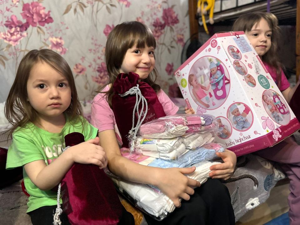 Новогоднее чудо для многодетной семьи Новогоднее чудо для многодетной семьи