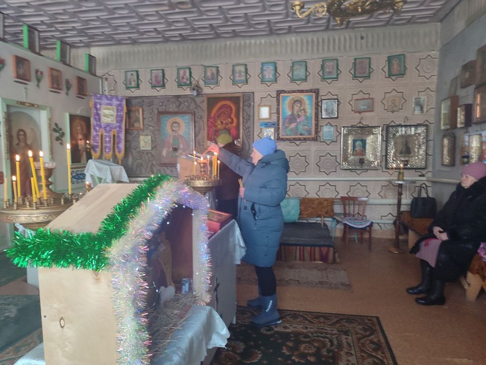 В православный праздник Крещения Господня на территориях, подведомственных Администрации Краснолучского городского округа, прошли богослужения и обряды освящения воды В православный праздник Крещения Господня на территориях, подведомственных Администрации Краснолучского городского округа, прошли богослужения и обряды освящения воды