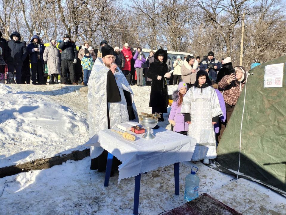 Крещение Господне — праздник обновления, надежд и добрых дел Крещение Господне — праздник обновления, надежд и добрых дел