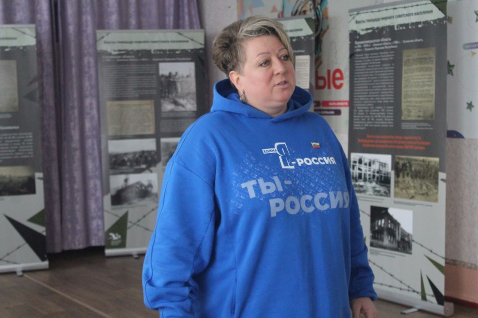 В Лотиковской школе состоялась презентация выставки «Без срока давности» В Лотиковской школе состоялась презентация выставки «Без срока давности»