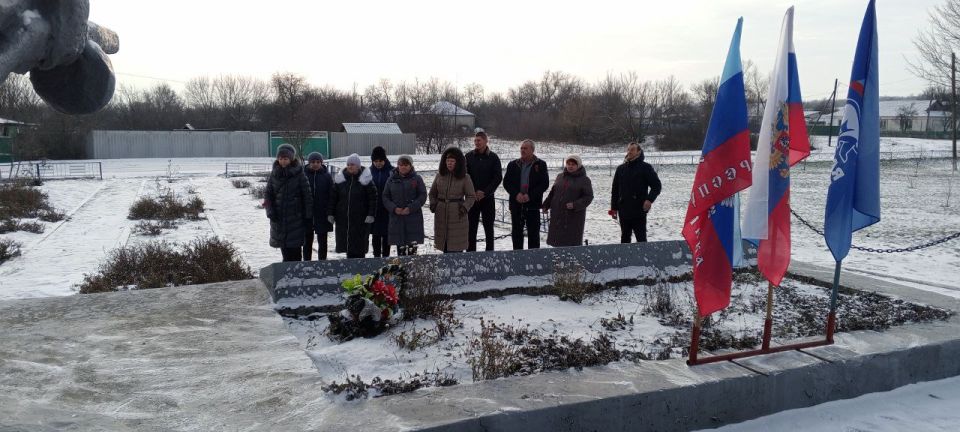 День освобождения села Литвиновка был отмечен в этот знаменательный день глубоким символизмом, отражающим значимость прошедшей битвы, доблесть защитников и неизменную честь нашего народа День освобождения села Литвиновка был отмечен в этот знаменательный день глубоким символизмом, отражающим значимость прошедшей битвы, доблесть защитников и неизменную честь нашего народа