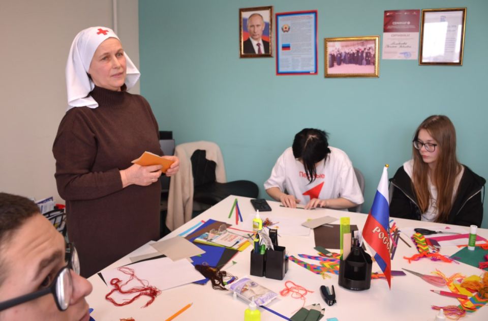 Марина Филиппова: Встреча с сенатором РФ: Новоайдарский округ принимает Дарью Лантратову Марина Филиппова: Встреча с сенатором РФ: Новоайдарский округ принимает Дарью Лантратову