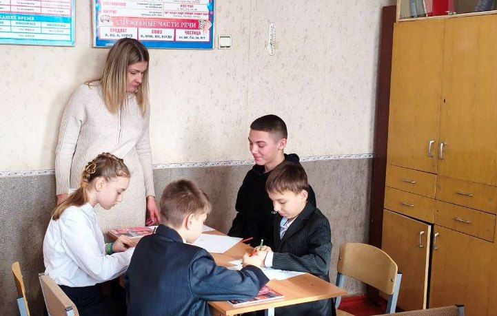 В светлый день Крещения Господнего в Антрацитовской специальной (коррекционной) школе-интернате царила атмосфера радости и творчества В светлый день Крещения Господнего в Антрацитовской специальной (коррекционной) школе-интернате царила атмосфера радости и творчества