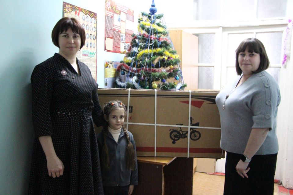 Новогодняя сказка стала реальностью для двух первоклассниц Меловского округа! Новогодняя сказка стала реальностью для двух первоклассниц Меловского округа!