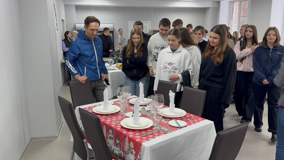 «Моя карьера с Единой Россией» помогает школьникам Луганска найти свою профессию «Моя карьера с Единой Россией» помогает школьникам Луганска найти свою профессию
