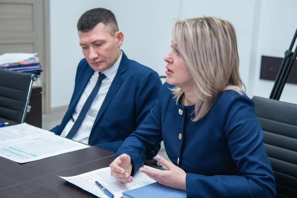 Проект семейного кураторства скоро начнет работу в ЛНР Проект семейного кураторства скоро начнет работу в ЛНР
