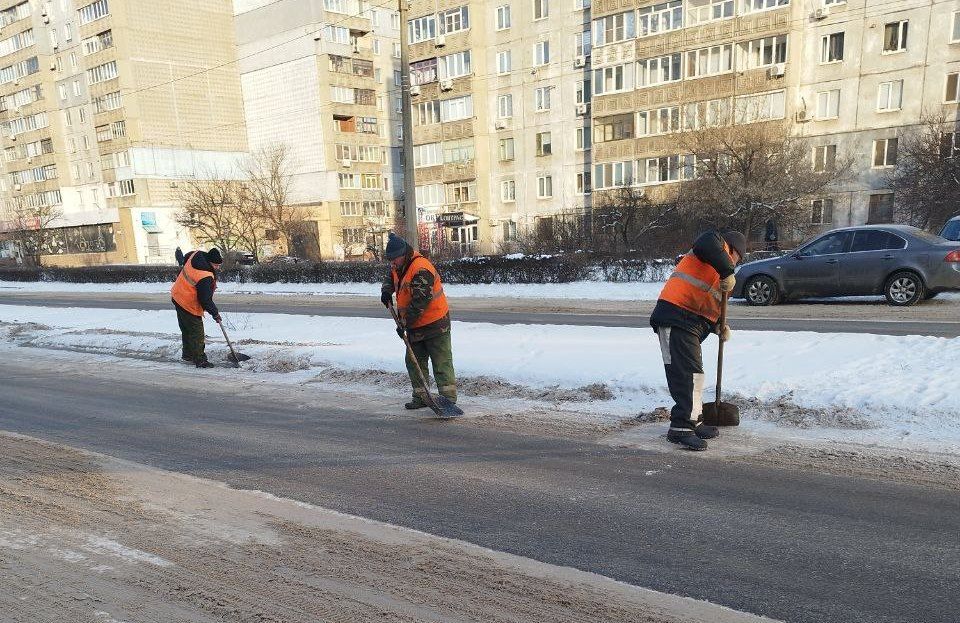 Коммунальными службами проведены работы на территории города Коммунальными службами проведены работы на территории города