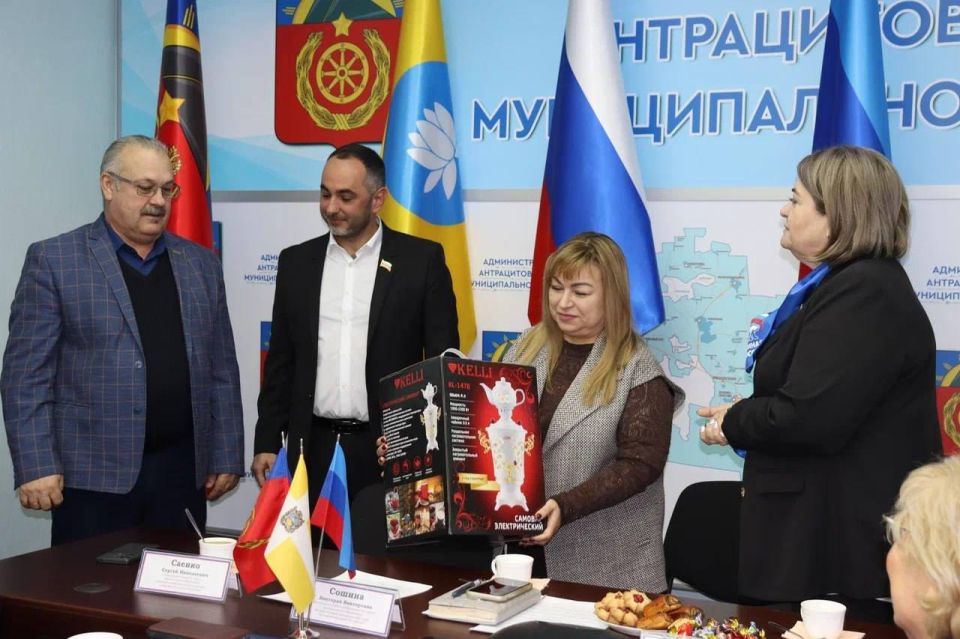 Антрацитовский муниципальный округ с рабочим визитом посетила делегация Думы города Невинномысска Ставропольского края Антрацитовский муниципальный округ с рабочим визитом посетила делегация Думы города Невинномысска Ставропольского края