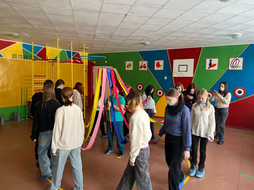 В рамках деятельности Молодежного клуба «Вектор» ТО ГКУ «РЦЗН ЛНР» в г. Ровеньки проведена профессиографическая экскурсия в Ровеньковский ясли-сад «Антошка», для студентов Ровеньковского колледжа (филиала) ФГБОУ ВО «ЛГПУ»... В рамках деятельности Молодежного клуба «Вектор» ТО ГКУ «РЦЗН ЛНР» в г. Ровеньки проведена профессиографическая экскурсия в Ровеньковский ясли-сад «Антошка», для студентов Ровеньковского колледжа (филиала) ФГБОУ ВО «ЛГПУ»...
