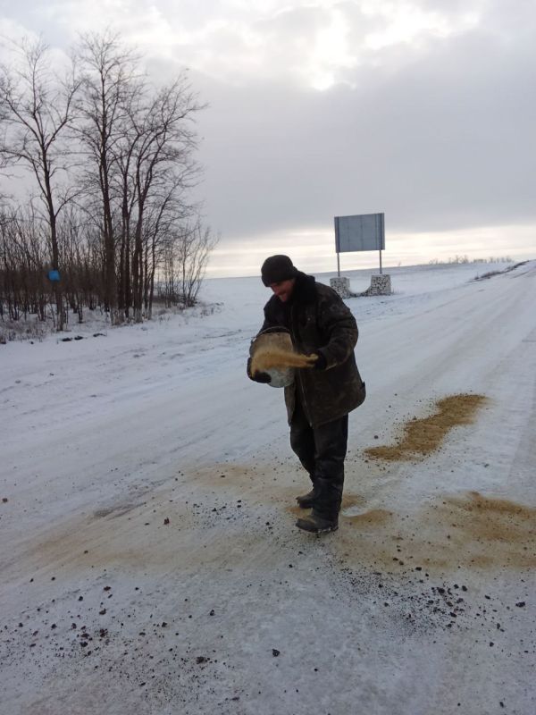 Андрей Рубанцов: Коммунальные службы городского округа город Ровеньки продолжают трудиться на автодорогах муниципального образования Андрей Рубанцов: Коммунальные службы городского округа город Ровеньки продолжают трудиться на автодорогах муниципального образования