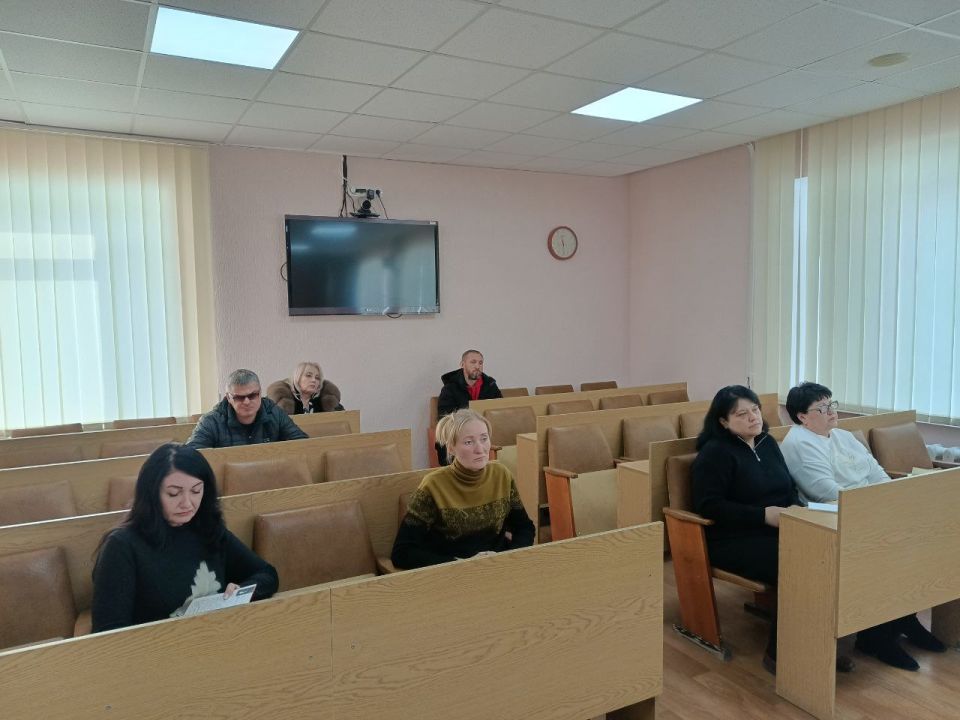 Министр спорта ЛНР Олег Шеренешев в Ровеньках: развитие спортивной инфраструктуры и внедрение федеральных проектов Министр спорта ЛНР Олег Шеренешев в Ровеньках: развитие спортивной инфраструктуры и внедрение федеральных проектов