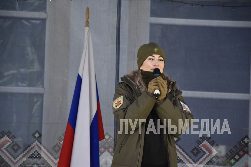 Благотворительный фестиваль-концерт от добровольческого отряда «ОПЛОТ» Ленинградской области состоялся в Марковке Благотворительный фестиваль-концерт от добровольческого отряда «ОПЛОТ» Ленинградской области состоялся в Марковке