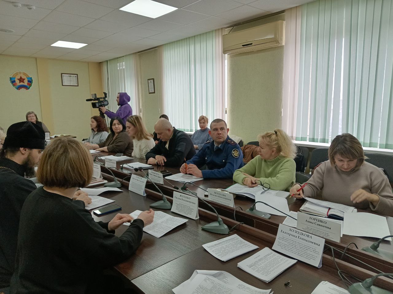 Сегодня в Администрации городского округа город Ровеньки состоялось очередное заседание городской комиссии по делам несовершеннолетних и защите их прав Сегодня в Администрации городского округа город Ровеньки состоялось очередное заседание городской комиссии по делам несовершеннолетних и защите их прав