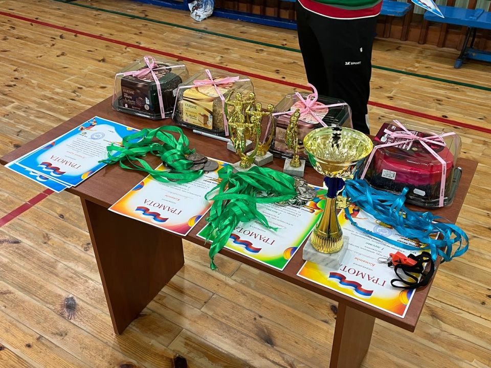 В Марковке прошел турнир по волейболу В Марковке прошел турнир по волейболу