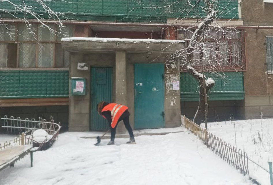 Коммунальными службами проведены работы на территории города Коммунальными службами проведены работы на территории города