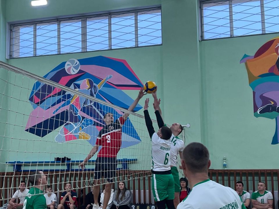В Марковке прошел турнир по волейболу В Марковке прошел турнир по волейболу