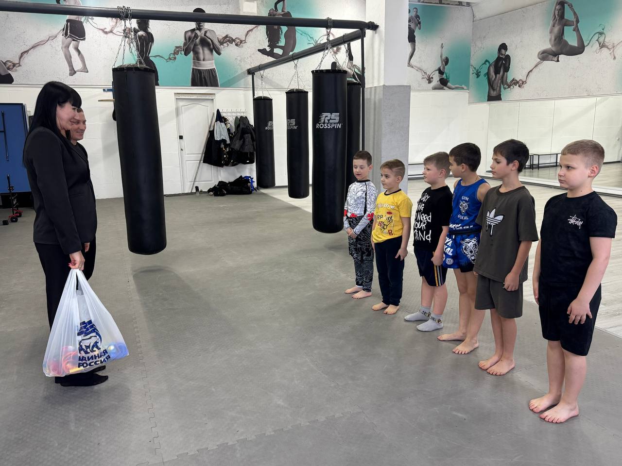 На базе спортивного зала прошла совместная спортивная тренировка На базе спортивного зала прошла совместная спортивная тренировка