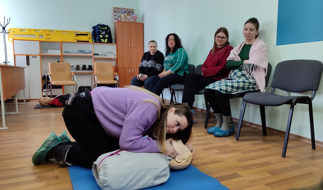 В Школе медицины катастроф начались курсы оказания первой помощи – первые в этом году В Школе медицины катастроф начались курсы оказания первой помощи – первые в этом году