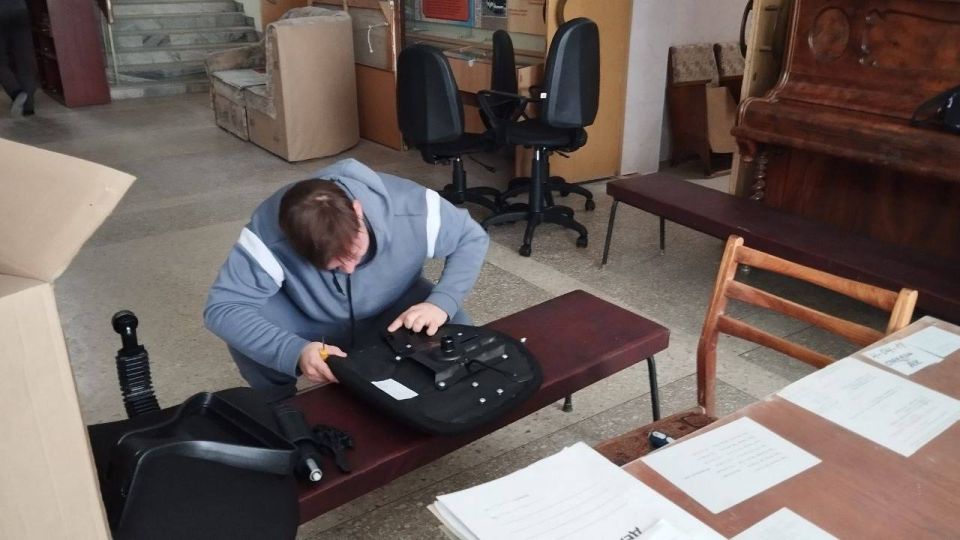 Музей Стаханова готовят к открытию: студенты помогли завершить подготовку залов Музей Стаханова готовят к открытию: студенты помогли завершить подготовку залов