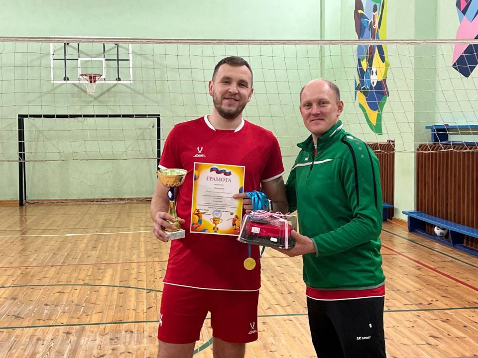 В Марковке прошел турнир по волейболу В Марковке прошел турнир по волейболу