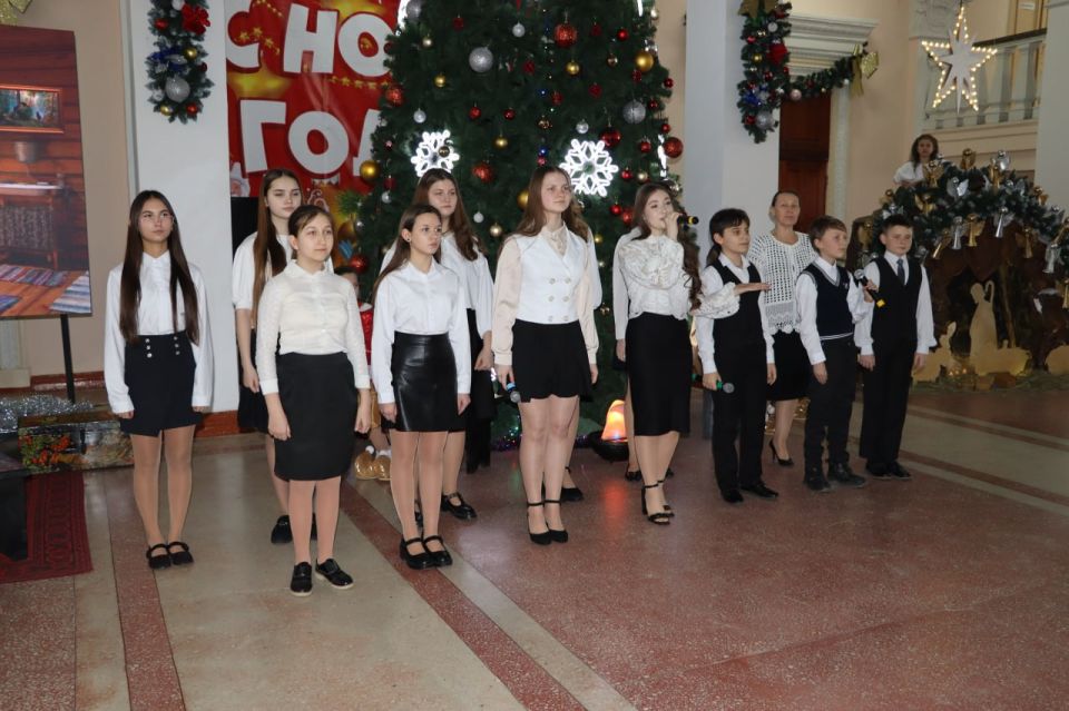 В городском Дворце культуры им. Горького подвели итоги VIII конкурса «Свет Христов просвещает всех!» В городском Дворце культуры им. Горького подвели итоги VIII конкурса «Свет Христов просвещает всех!»