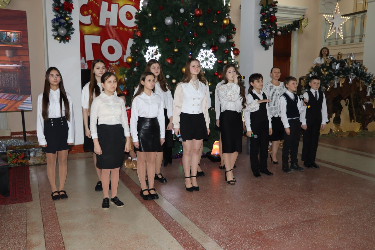 В городском Дворце культуры им. Горького подвели итоги VIII конкурса «Свет Христов просвещает всех!» В городском Дворце культуры им. Горького подвели итоги VIII конкурса «Свет Христов просвещает всех!»