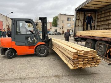 Министр строительства, архитектуры и ЖКХ Республики Татарстан Марат Айзатуллин рассказал о работах, проведенных в подшефных городах ЛНР, на итоговой коллегии ведомства