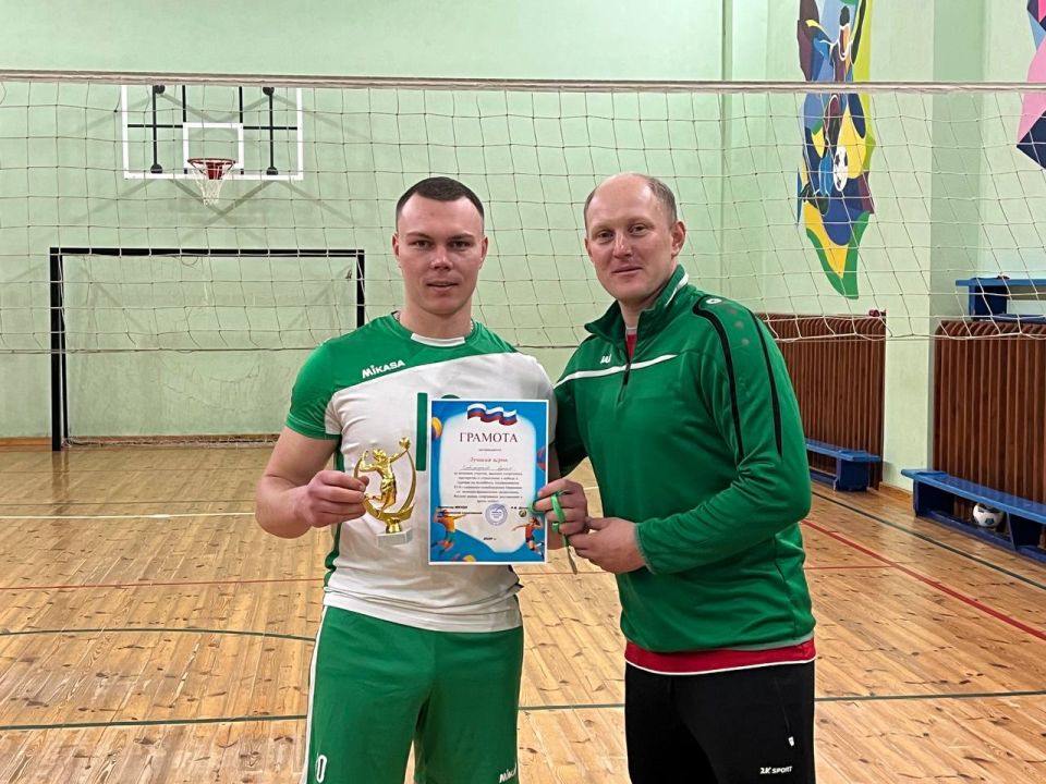 В Марковке прошел турнир по волейболу В Марковке прошел турнир по волейболу