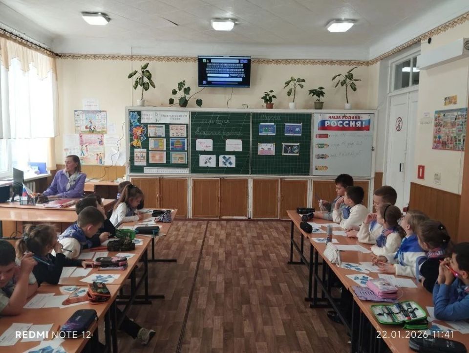 Космическая кибербезопасность в 2-А и 2-Б! Сегодня во 2-А и 2-Б классах гимназии прошел супер-урок из всероссийского проекта «Урок Цифры» на тему «Кибербезопасность в космосе»! Ребята превратились в настоящих космических... Космическая кибербезопасность в 2-А и 2-Б! Сегодня во 2-А и 2-Б классах гимназии прошел супер-урок из всероссийского проекта «Урок Цифры» на тему «Кибербезопасность в космосе»! Ребята превратились в настоящих космических...