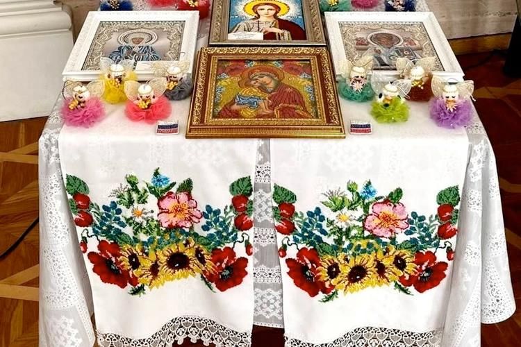 «Ангелы вернулись в Денежниково»: Как мастер бисерных чудес и народной песни оживляет родное село «Ангелы вернулись в Денежниково»: Как мастер бисерных чудес и народной песни оживляет родное село