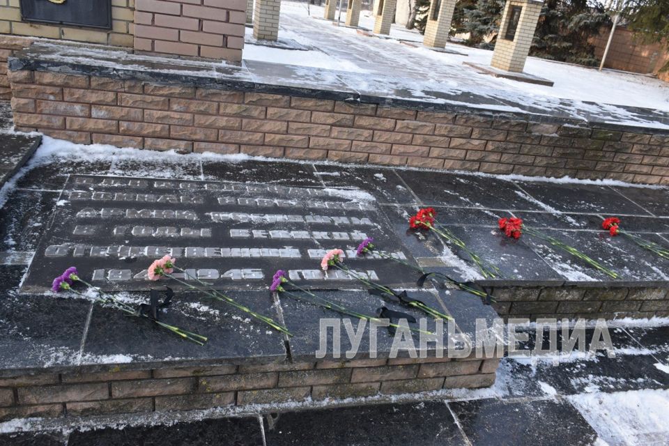 В Новопскове отметили 83-ю годовщину освобождения края от немецко-фашистских захватчиков В Новопскове отметили 83-ю годовщину освобождения края от немецко-фашистских захватчиков