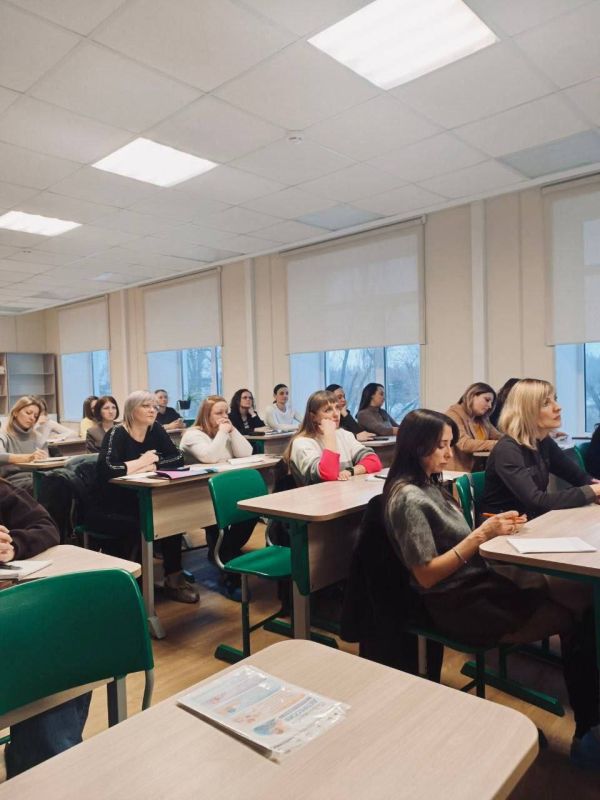 Вопросы ментального здоровья: в Луганске прошла встреча детского психиатра с родителями подростков Вопросы ментального здоровья: в Луганске прошла встреча детского психиатра с родителями подростков