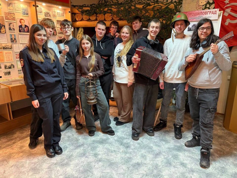 111 Правоохранители МВД по Луганской Народной Республике принимают активное участие в акции «Студенческий десант»