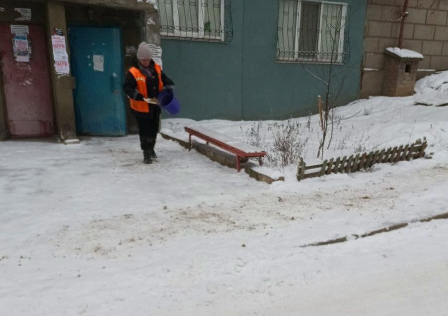 Коммунальными службами проведены работы на территории города Коммунальными службами проведены работы на территории города