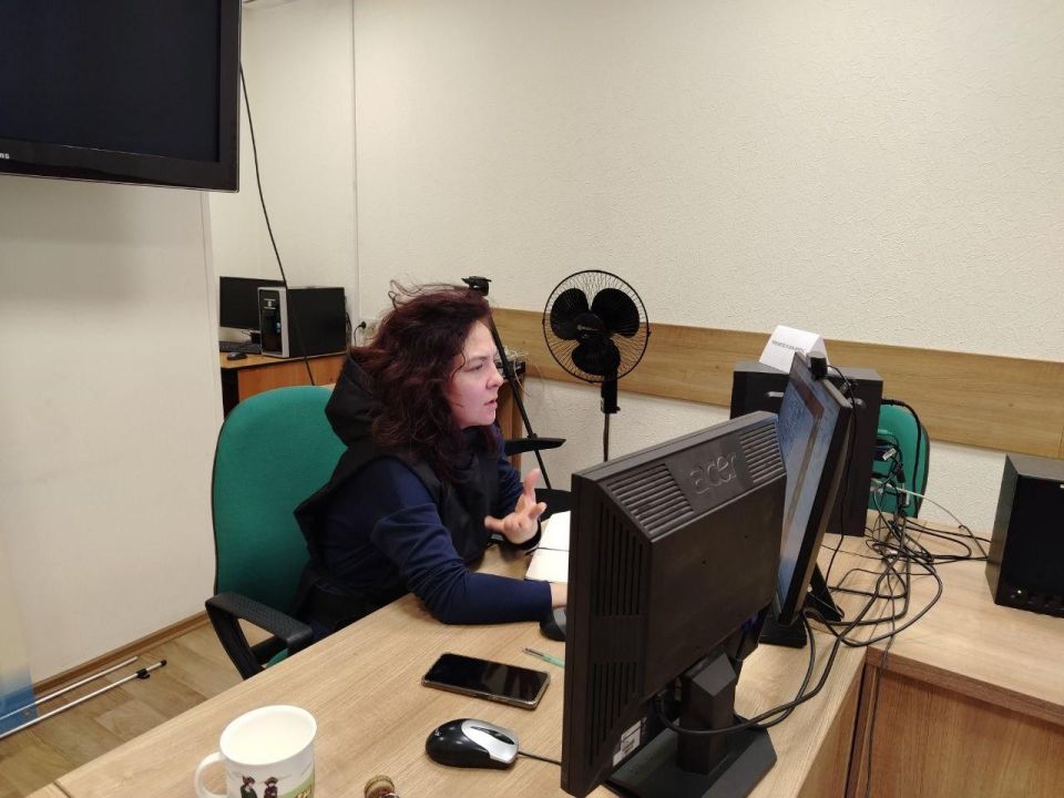 Специалисты кафедры психологии Новосибирского института повышения квалификации активно работают с коллегами из ЛНР, включая подшефный Беловодский муниципальный округ, организовывают образовательные мероприятия по запросам... Специалисты кафедры психологии Новосибирского института повышения квалификации активно работают с коллегами из ЛНР, включая подшефный Беловодский муниципальный округ, организовывают образовательные мероприятия по запросам...