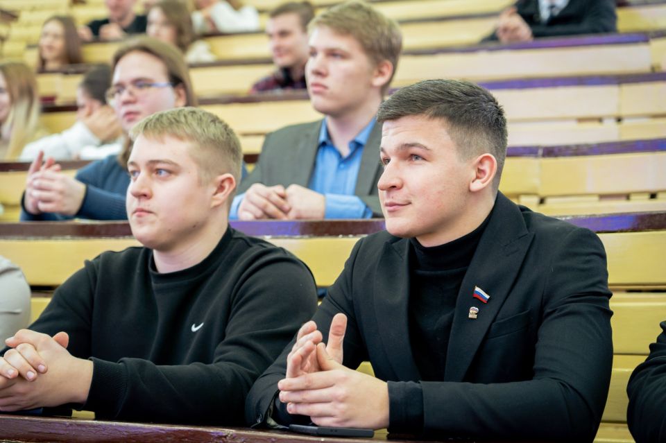 Михаил Голубович: Побывал в гостях в ДонГТУ. Ребята организовали праздник для студентов сами: всё подготовили, придумали программу, сделали номера и реально создали свой собственный праздник Михаил Голубович: Побывал в гостях в ДонГТУ. Ребята организовали праздник для студентов сами: всё подготовили, придумали программу, сделали номера и реально создали свой собственный праздник
