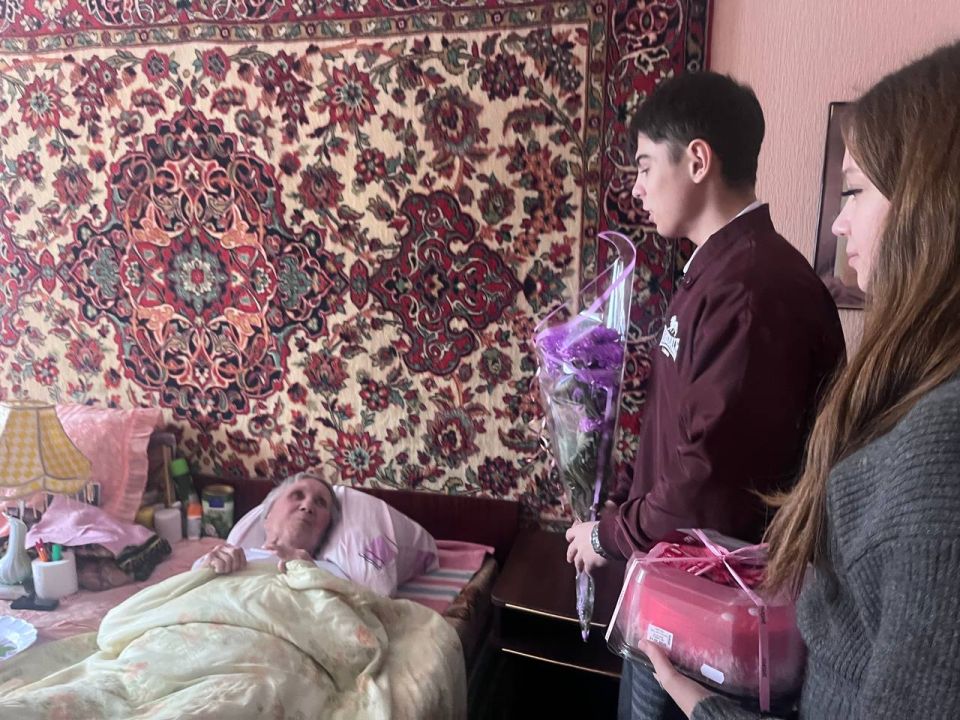 Сегодня отметила свой 82-летний день рождения ровенчанка Середенко Лидия Ивановна Сегодня отметила свой 82-летний день рождения ровенчанка Середенко Лидия Ивановна