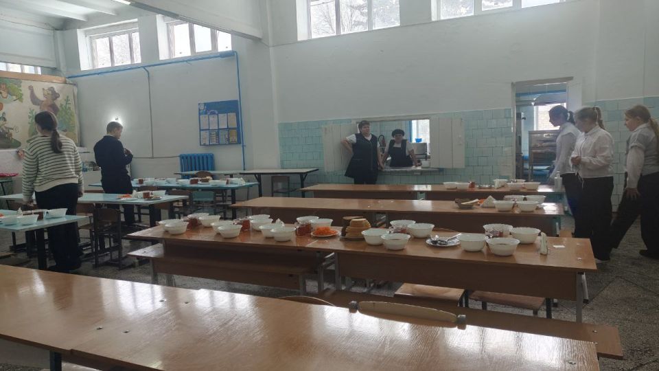 В Ровеньковской гимназии имени писателя Н. Трублаини заботятся о здоровье и благополучии подрастающего поколения В Ровеньковской гимназии имени писателя Н. Трублаини заботятся о здоровье и благополучии подрастающего поколения