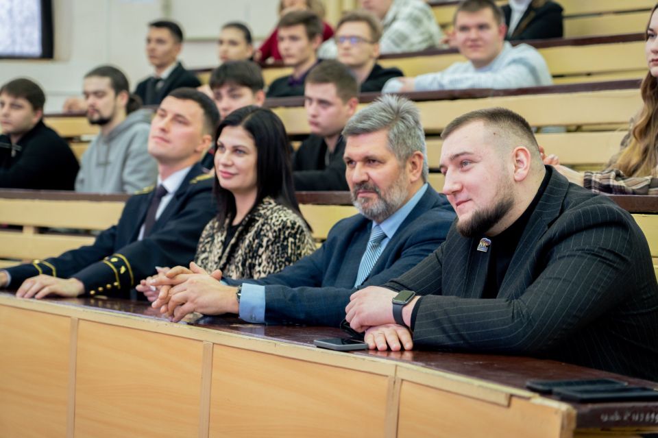 Михаил Голубович: Побывал в гостях в ДонГТУ. Ребята организовали праздник для студентов сами: всё подготовили, придумали программу, сделали номера и реально создали свой собственный праздник Михаил Голубович: Побывал в гостях в ДонГТУ. Ребята организовали праздник для студентов сами: всё подготовили, придумали программу, сделали номера и реально создали свой собственный праздник