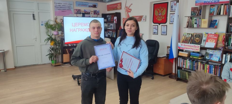 23 января в Славяносербской библиотеке ко Дню студента состоялась познавательно-развлекательная программа с элементами командного соревнования и интерактива «Студенческий драйв» 23 января в Славяносербской библиотеке ко Дню студента состоялась познавательно-развлекательная программа с элементами командного соревнования и интерактива «Студенческий драйв»