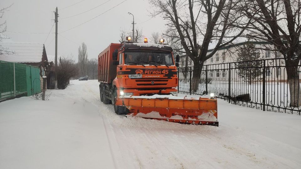 "МУП "ЖЭК" в деле: Убираем снег, обеспечиваем движение" "МУП "ЖЭК" в деле: Убираем снег, обеспечиваем движение"