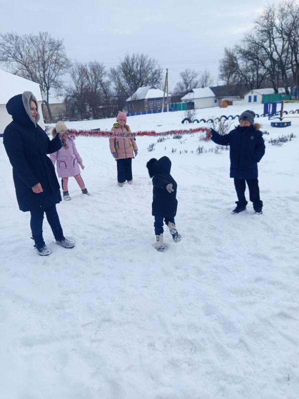 Акция «Помни! Не забудь!» в Новоукраинском клубе Акция «Помни! Не забудь!» в Новоукраинском клубе