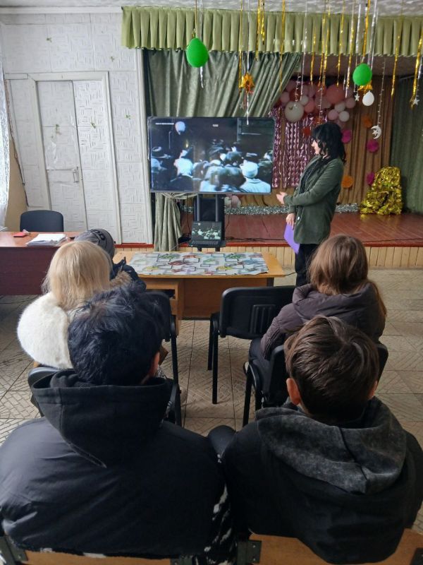 Акция «Помни! Не забудь!» в Новоукраинском клубе Акция «Помни! Не забудь!» в Новоукраинском клубе