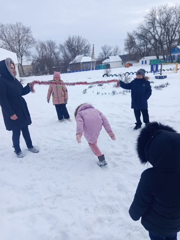 Акция «Помни! Не забудь!» в Новоукраинском клубе Акция «Помни! Не забудь!» в Новоукраинском клубе