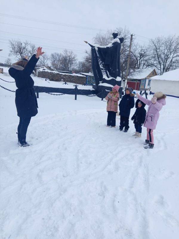 Акция «Помни! Не забудь!» в Новоукраинском клубе Акция «Помни! Не забудь!» в Новоукраинском клубе