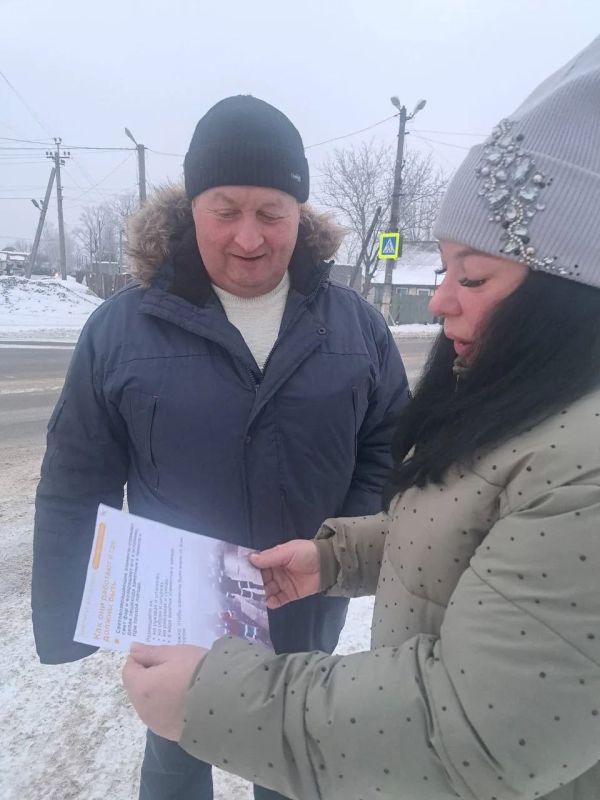 Зима-время, когда видимость на дорогах снижается, а дети, увлеченные играми, могут быть менее внимательны к окружающей обстановке Зима-время, когда видимость на дорогах снижается, а дети, увлеченные играми, могут быть менее внимательны к окружающей обстановке