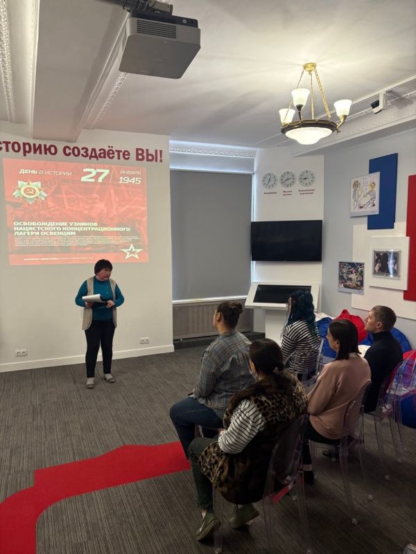 В Лутугинском РДК им. Т.Г. Шевченко прошло мероприятие «Они не надеялись, что будут жить» В Лутугинском РДК им. Т.Г. Шевченко прошло мероприятие «Они не надеялись, что будут жить»