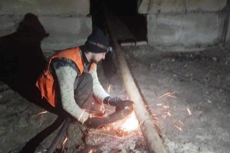 В прошлом году Свердловский филиал ЕУК заменил 453 м труб водоснабжения в многоквартирных домах В прошлом году Свердловский филиал ЕУК заменил 453 м труб водоснабжения в многоквартирных домах
