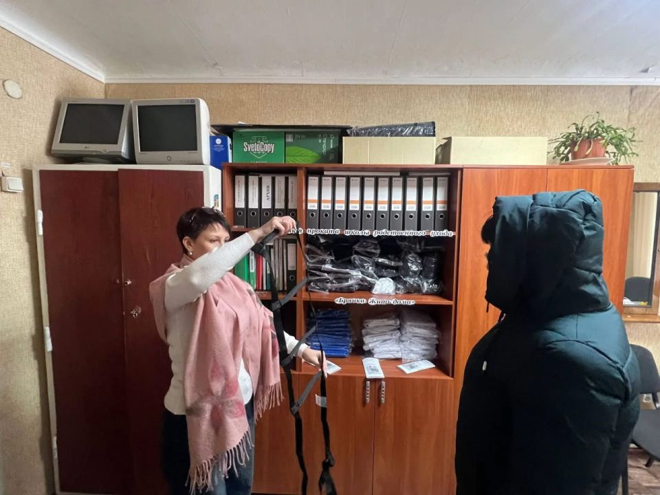 В Брянковском центре социального обслуживания населения работает школа родственного ухода и пункт проката средств малой технической реабилитации В Брянковском центре социального обслуживания населения работает школа родственного ухода и пункт проката средств малой технической реабилитации